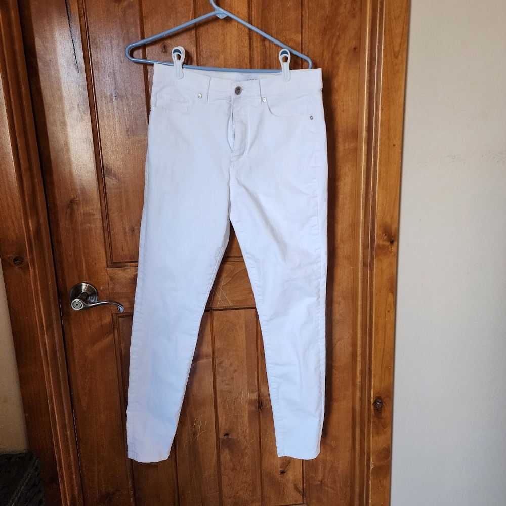 LOFT White Jeans 28
